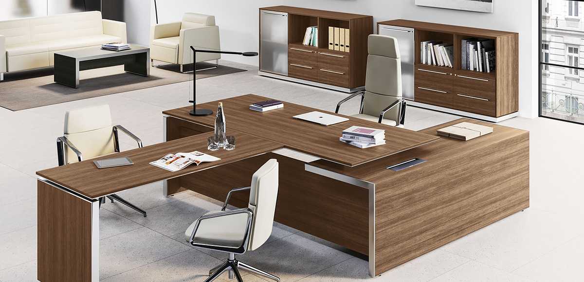 Eos Italy Executive Desk by Las Mobili: Minimalist but Stylish Design